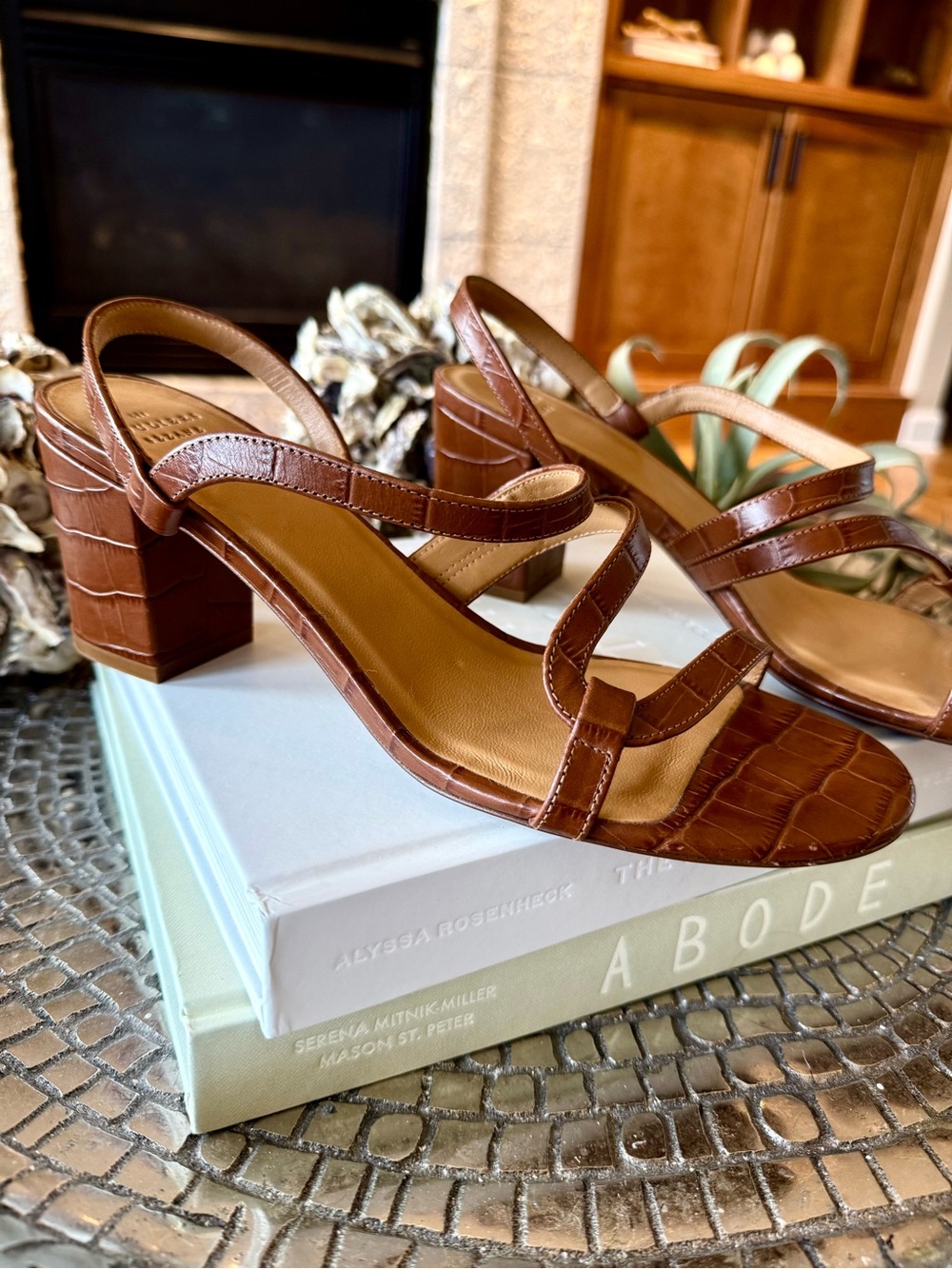 🆕 OLD MONEY🔥 EURO CHIC SEZANE CROCO LEATHER BLOCK HEEL SANDALS